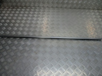 Молдинг уплотнитель левый задняя renault laguna iii 2.0 dci фото №1