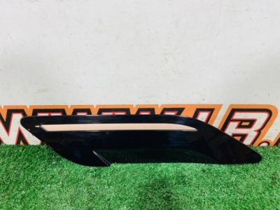 Впуск повітря капот лівий range rover evoque l551 k8d2-16c629-ab фото №1