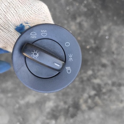 Выключатель света skoda octavia ii 2 1z0941431c фото №1