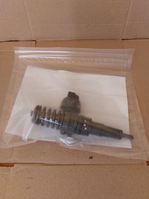 FUEL PUMP AND INJECTOR VW 1.9TDI BOSCH 0414720215AG  