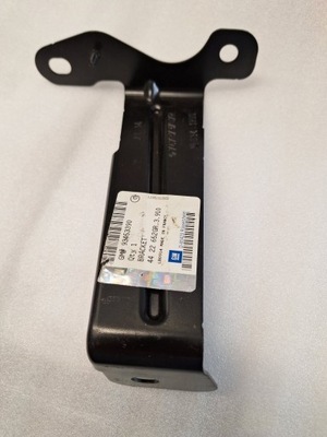 Кронштейн защита cieplnej opel vivaro оригинальный номер 93453390 фото №1