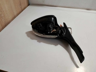 Peugeot 208 зеркало правое 6+3 pin фото №1