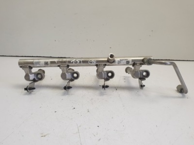 Volvo v60 ii 1.5 t молдинг впрыскная 31478555 фото №1