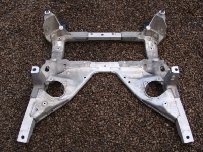 Підрамник балка alfa romeo stelvio q4 4wd 00505505910 фото №1