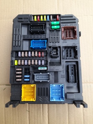 Peugeot e-208 модуль bsi коробка запобіжників фото №1