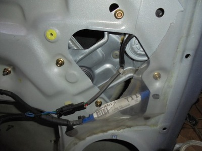 Kia sorento 2.5d 05' механизм стекло левый задняя фото №1