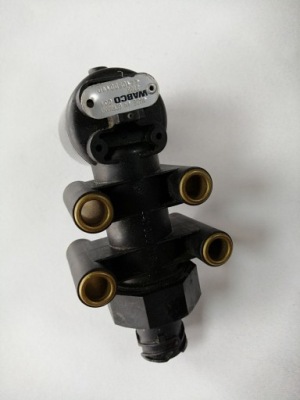 Клапан выравнивающий wabco 4410500110 фото №1