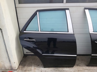Mercedes ml w164 дверь правое задние правый задний фото №1