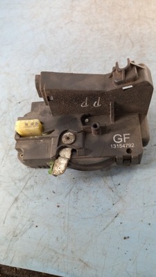 Замок правый перед opel meriva фото №1