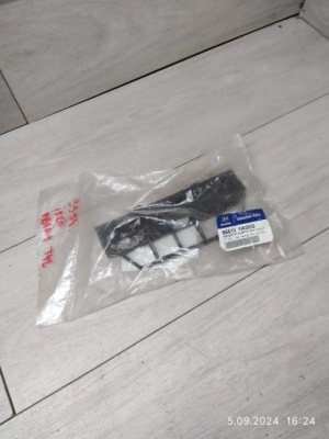 9554. hyundai ix20 направляющая бампер правый задняя 866131k000 фото №1