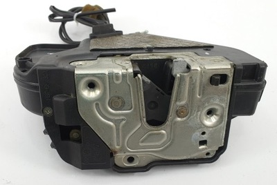 Замок двері правий задня mercedes w211 2117300635 фото №1