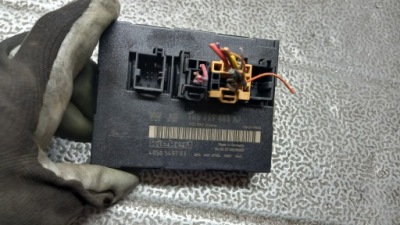 Модуль комфорта vw golf v 07r 1k0959433aj фото №1