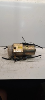 Ford escort насос дах v90ab-l15667-ab фото №1