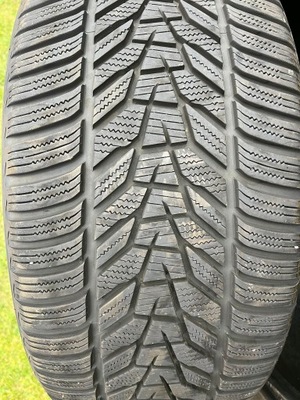 NEUMÁTICOS DE INVIERNO HANKOOK WINTER ICEPT EVO3X 4 SZT.  