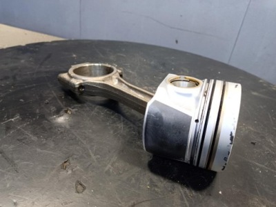 Audi a4 b8 2.0 tdi поршень cglc 038j фото №1