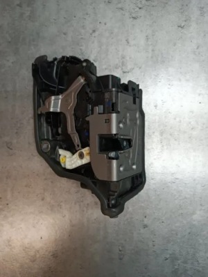 Bmw ix3 g08 замок двері лівий перед фото №1