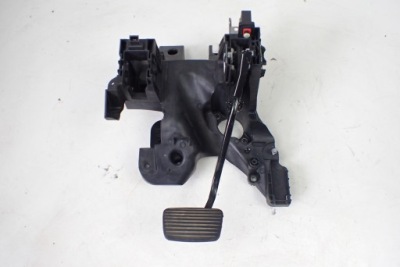 Opel meriva b педалі гальма автоматична коробка передач фото №1