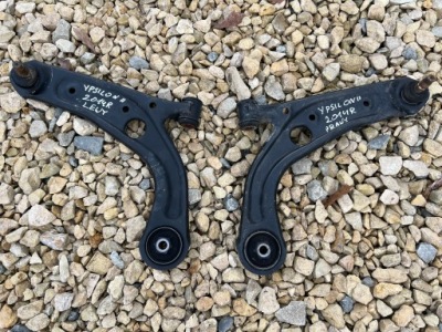 Lancia ypsilon 3 важіль лівий перед 2014r фото №1