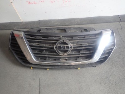 Решітка радіатора nissan nv300 2016- 623109057 фото №1