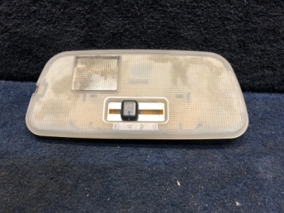 Mercedes-benz w638 освещение кабины 6388200401 фото №1