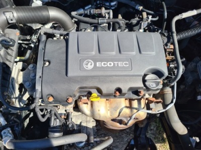 Двигатель 1.2 16v a12xer opel adam фото №1