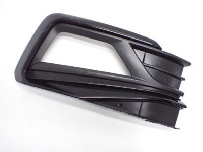 Решітка решітка радіатора бампера правий перед 2g0853666e r-line vw polo 2g vi 19r фото №1