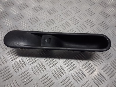 Панель стекло правый перед renault espace iv 820012127 фото №1