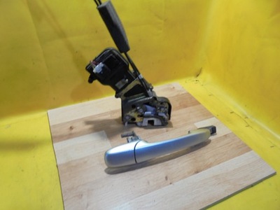 Замок двері + ручка правий задня mazda 6 gg фото №1