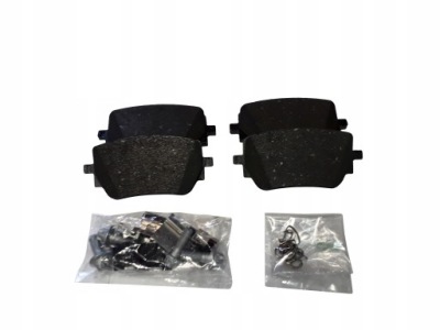 Оригинальные тормозные колодки тормозные задний  mercedes a w177 фото №1