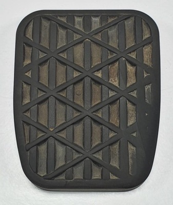 Резиновый элемент накладка na педаль mercedes w169 2012910082 фото №1