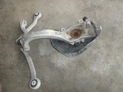 Поворотний кулак правий перед audi a6 c6 4f0258 фото №1