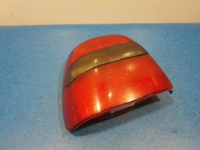 Skoda felicia glx лампа задній ліва зовнішня фото №1