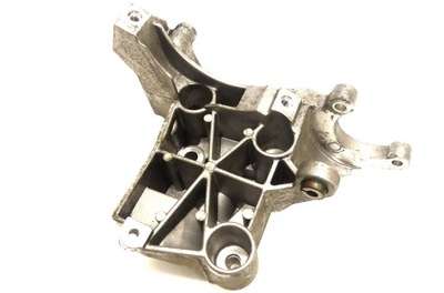 Vw phaeton 3.0 tdi cex кронштейн генератора фото №1