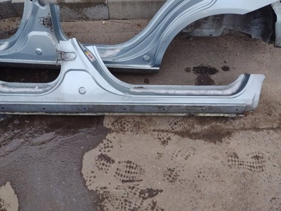 Поріг правий honda jazz ii sport 02-08 фото №1