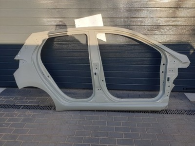 Hyundai i10 ii 2 13- поріг правий крила задня правий фото №1