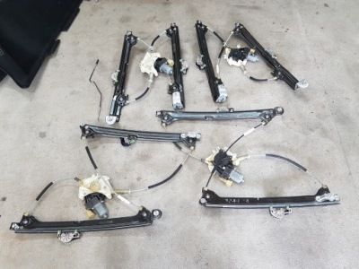 Maserati levante підйомник скло двері передній фото №1