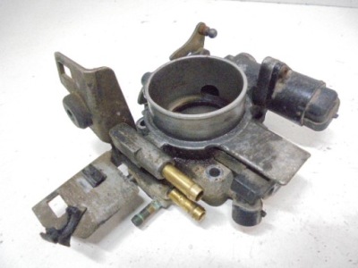 Opel vectra b дроссельная заслонка 1.6b 90529710 фото №1