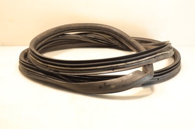 Прокладка двері ліва передня opel combo e фото №1