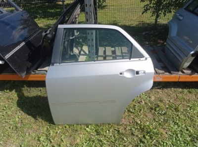 Chrysler 300c дверь левое  задняя фото №1