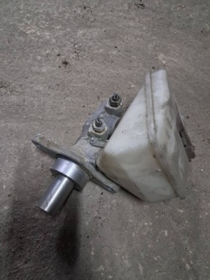 Бачки рідина гальмівний датчик partner berlingo ii 08- фото №1