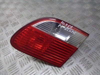 Лампа права задня w кришка багажника fiat albea фото №1