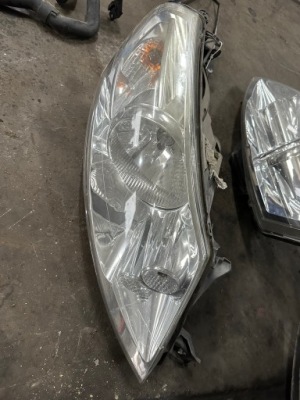 Peugeot expert scudo лампа права передня 1401367980 фото №1