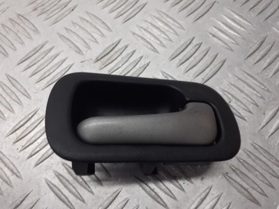 Ручка права передня внутрішня honda hr-v фото №1