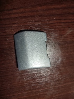 Volvo v50 заглушка / захист фаркоп буксирувальний передня 3065587 фото №1