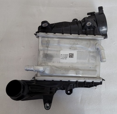 Интеркулер радиатор volvo xc60 ii lift 2021- фото №1