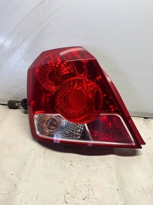 FARO IZQUIERDA PARTE TRASERA PARTE TRASERA CHEVROLET AVEO I KALOS 03-07R  