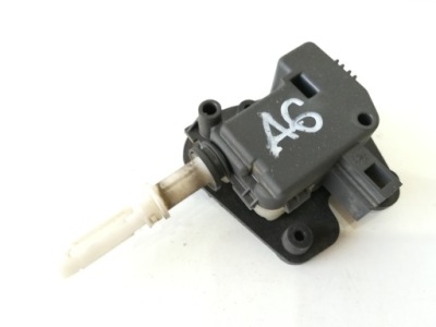 Привод замка крышки задний  audi a6 c5 фото №1