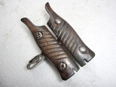 Bagnet niemiecki LIŚCIAK ( Okładziny i śruby ) ORYGINAŁ M