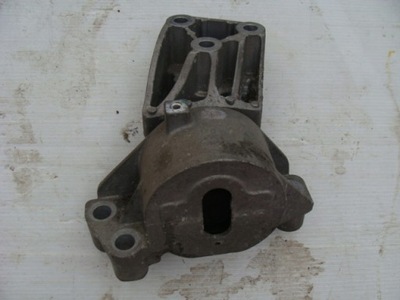 Fiat doblo ii combo кронштейн двигателя 1.3 jtd 2010-... фото №1