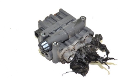 Клапан подвеска подушек ecas mercedes actros mp4 a0013271325 фото №1